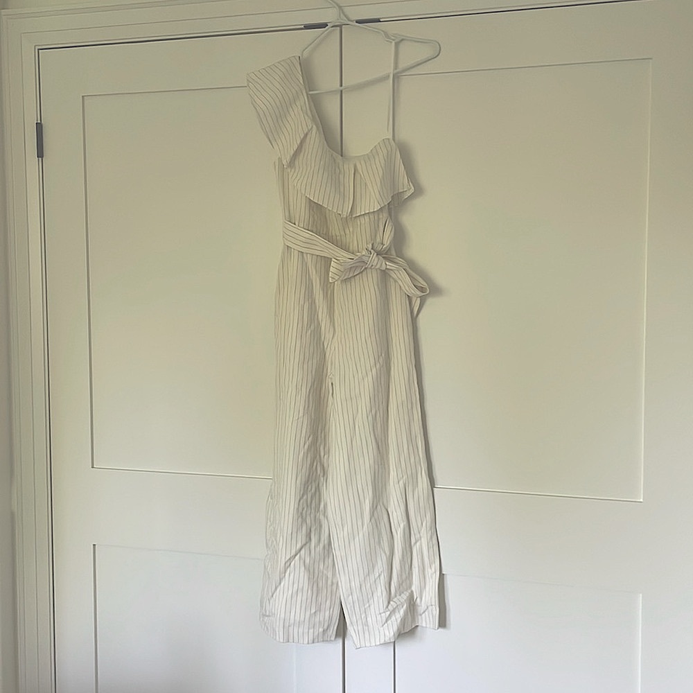 Club Monaco white pinstripe romper off shoulder - Picture 2 of 11